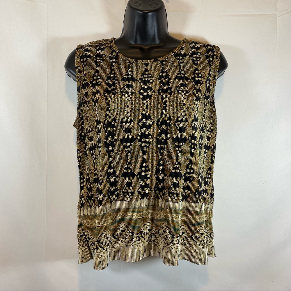 Plissé Vintage pleated sleeveless blouse